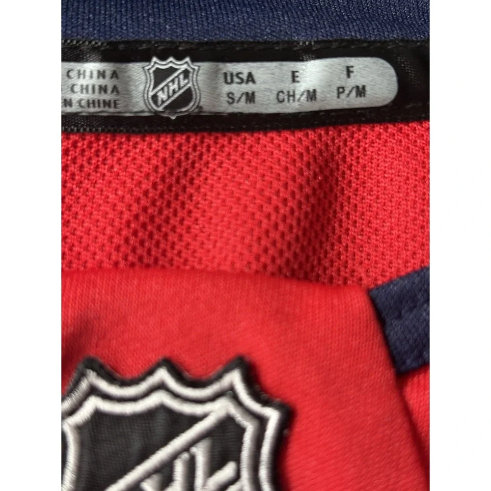 NHL Officially Licensed jersey size S washington Capitals hockey pullover